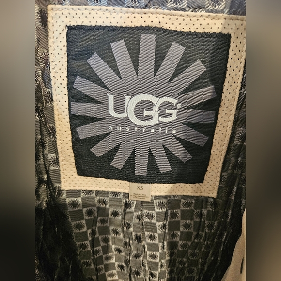 UGG Cream Suede Jacket Size XS - Picture 5 of 11